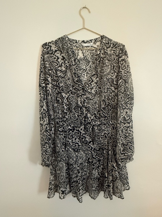 Zara Dresses & Skirts - Black and white mini dress
